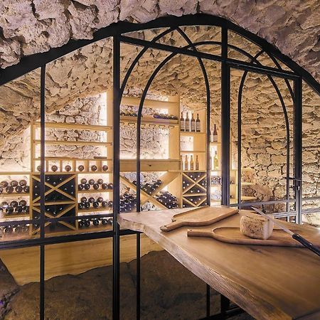 Gite Des Caves Secretes 티파우제스 외부 사진